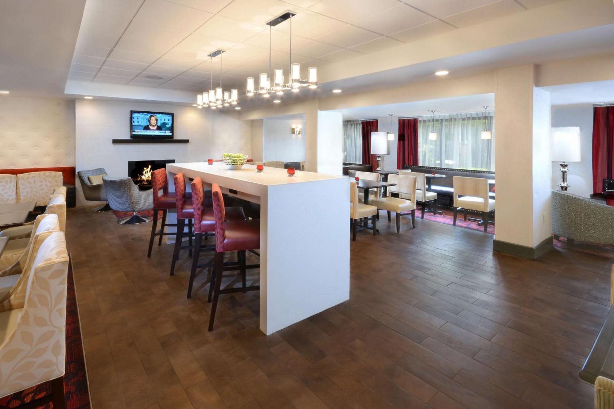Hampton Inn Raleigh Capital Blvd North Kültér fotó