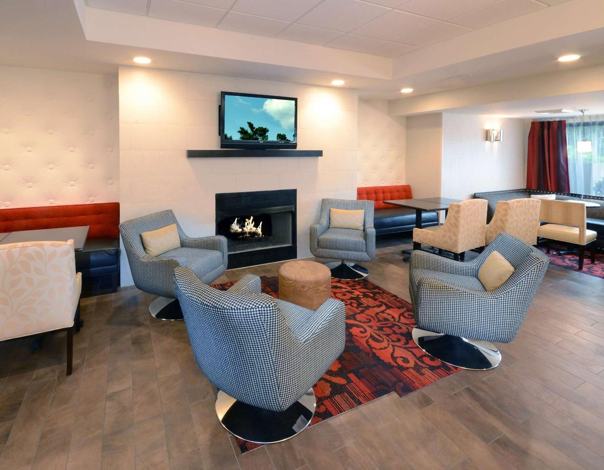 Hampton Inn Raleigh Capital Blvd North Kültér fotó